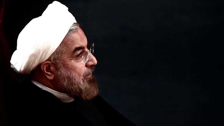 لاريجانى رەخنە لە كابینەی رووحانی دەگرێت